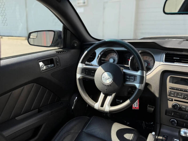 2011 Ford Mustang GT Premium