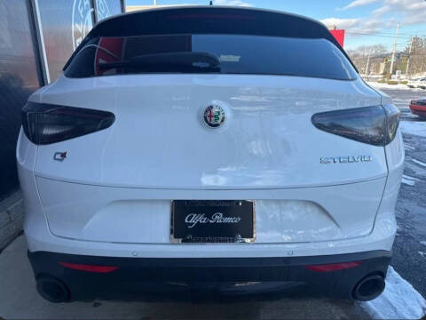 2025 Alfa Romeo Stelvio