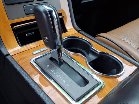 2014 Lincoln Navigator L