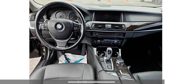 2016 BMW 5 Series 528i photo 16