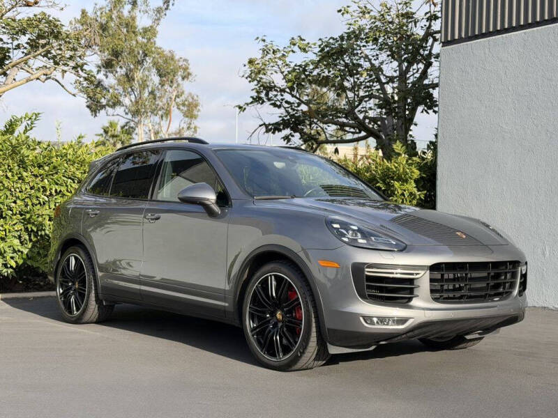 2017 Porsche Cayenne Turbo