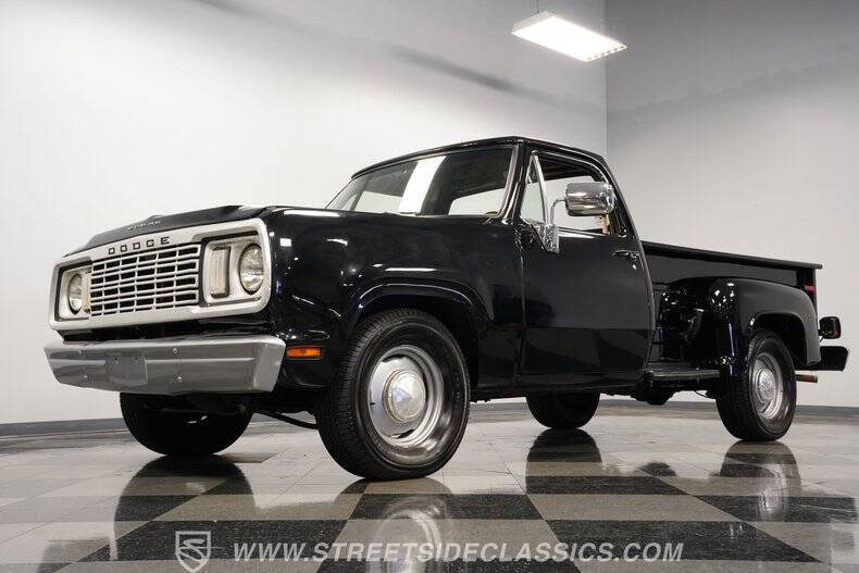 1977 Dodge D100 Pickup