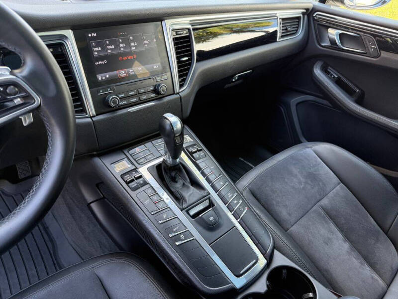 2018 Porsche Macan