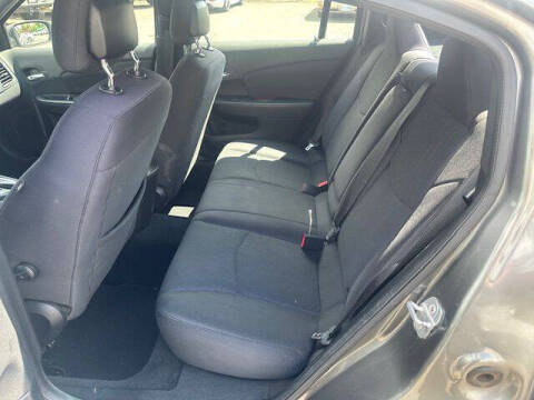 2013 Chrysler 200 Touring