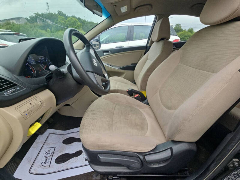 2017 Hyundai Accent SE