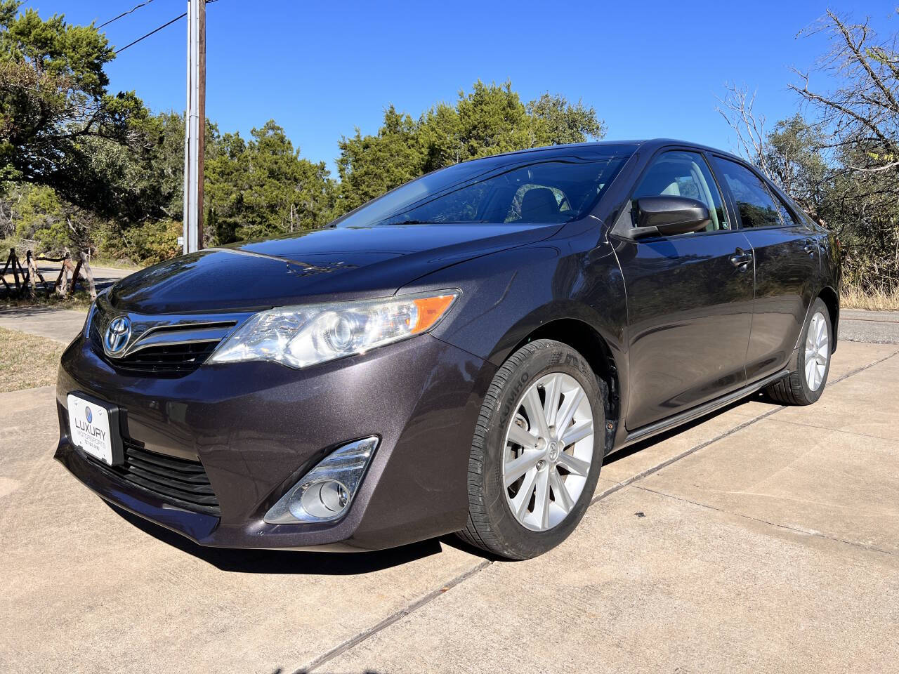 Used Car 2013 Toyota Camry Hybrid  Le 4dr Sedan For Sale Under $12,000 In Austin, Texas