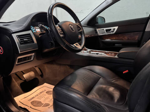 2015 Jaguar XF 2.0T Premium