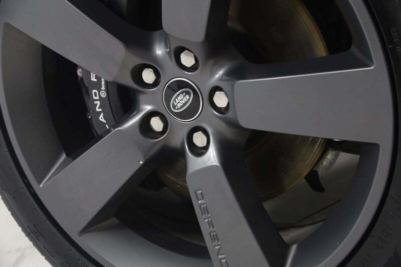 2023 Land Rover Defender 110 V8