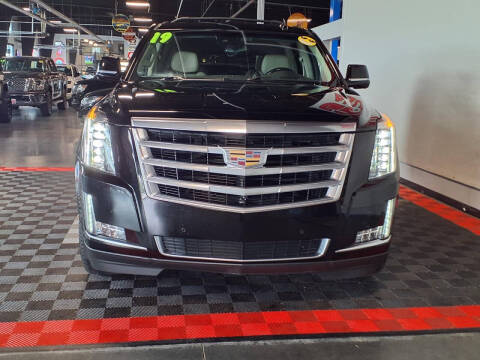 2019 Cadillac Escalade Luxury