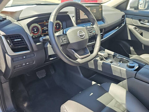 2025 Nissan Rogue SL