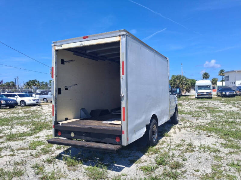 2009 Ford E-Series E-350 SD