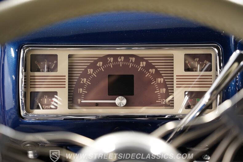 1940 Ford Deluxe