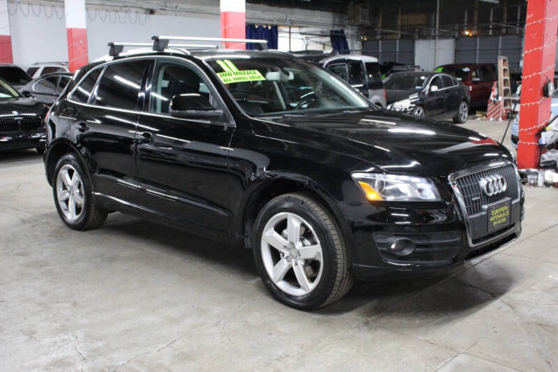 2011 Audi Q5 2.0T quattro Premium Plus