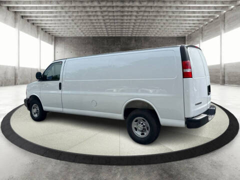 2025 Chevrolet Express 2500