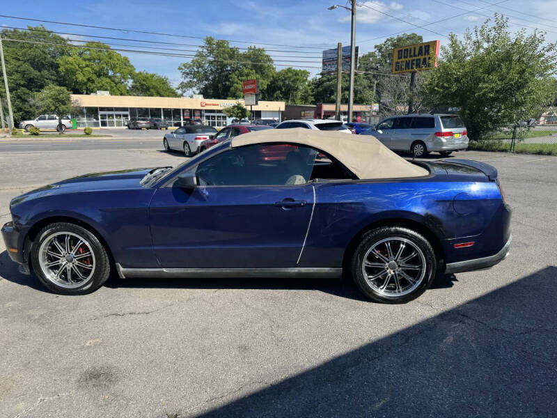 2012 Ford Mustang V6