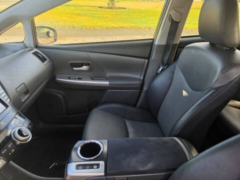 2012 Toyota Prius v Two