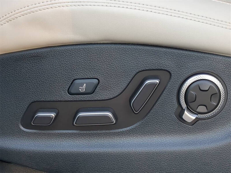 2025 Genesis Electrified GV70 Advanced