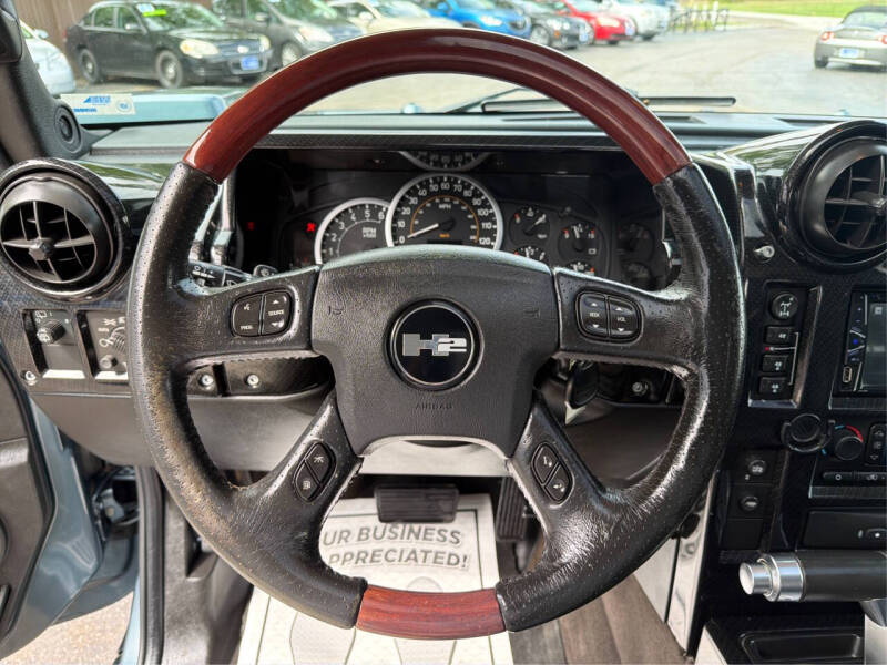 2005 HUMMER H2