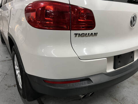 2014 Volkswagen Tiguan SE