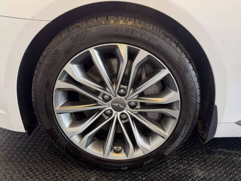 2015 Hyundai Genesis