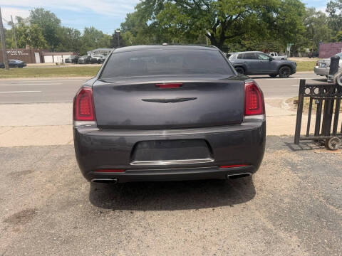 2016 Chrysler 300 S