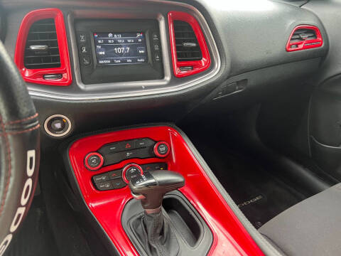 2015 Dodge Challenger SXT