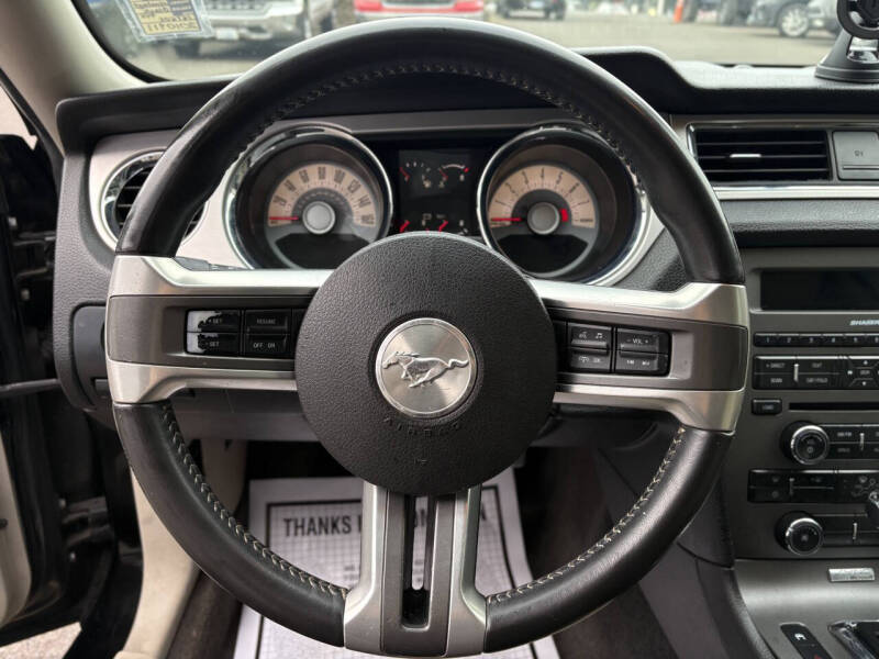 2011 Ford Mustang V6 Premium