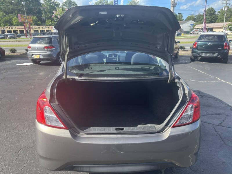 2015 Nissan Versa 1.6 S