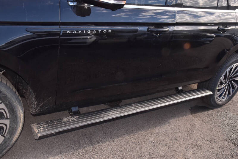 2025 Lincoln Navigator L Black Label