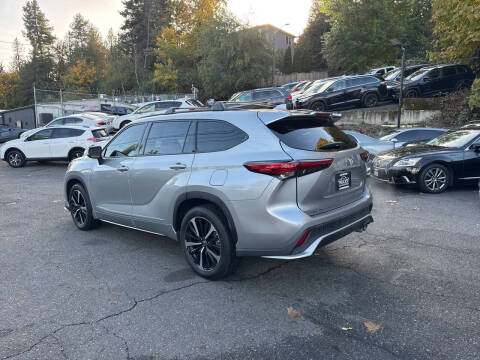 2022 Toyota Highlander XSE