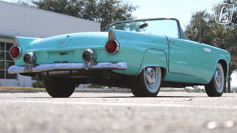 1955 Ford Thunderbird