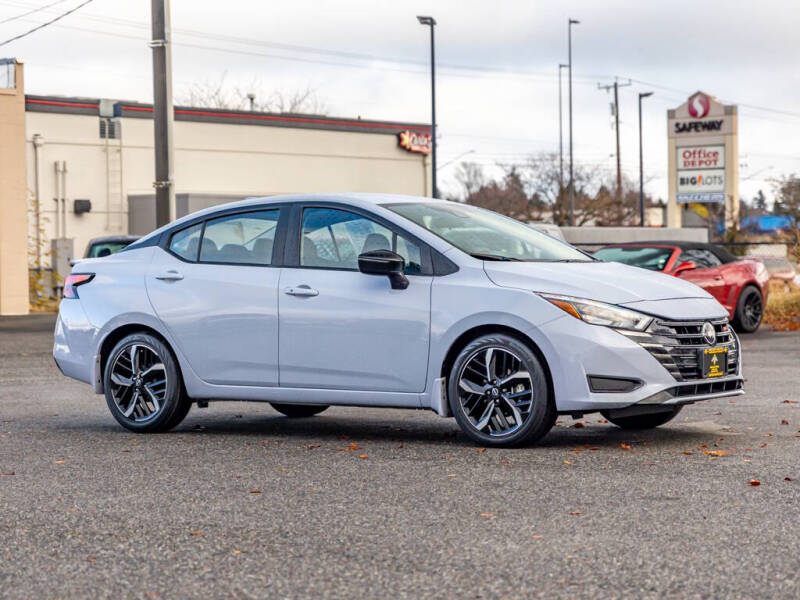 2024 Nissan Versa SR