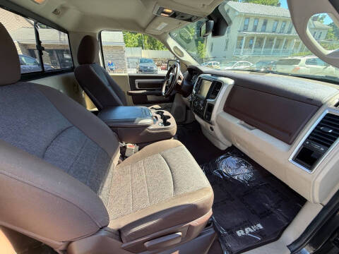 2014 RAM 1500 SLT