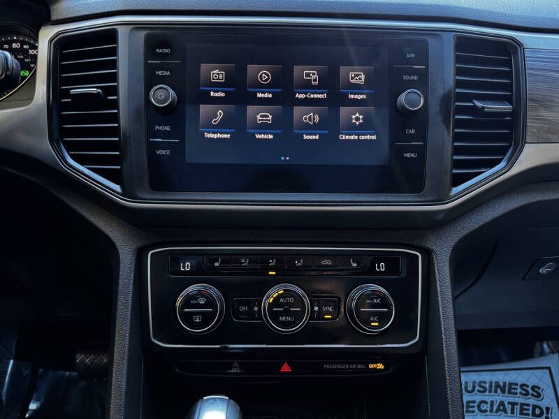 2020 Volkswagen Atlas Cross Sport SE