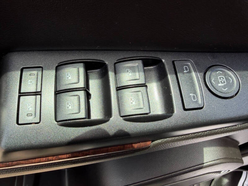 2017 GMC Yukon SLE