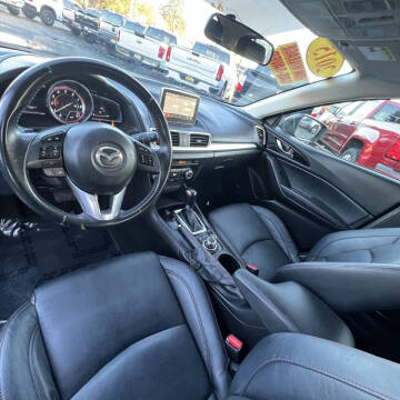 2015 Mazda MAZDA3 s Touring