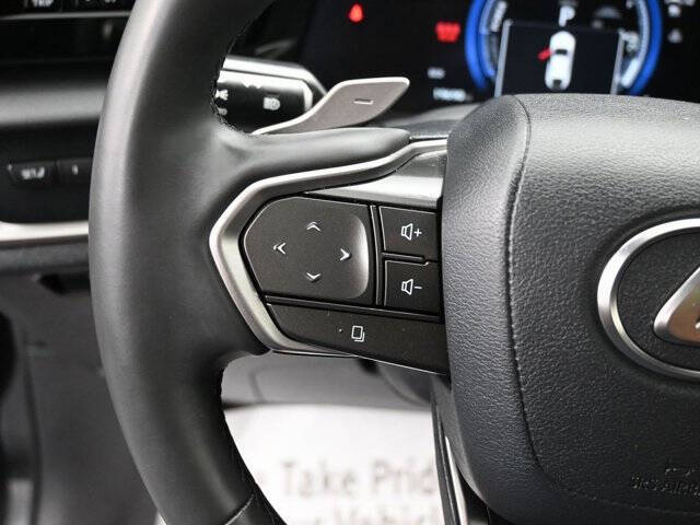 2023 Lexus RZ 450e Luxury