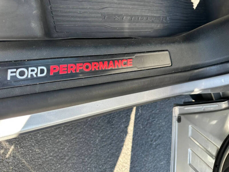 2021 Ford Explorer ST
