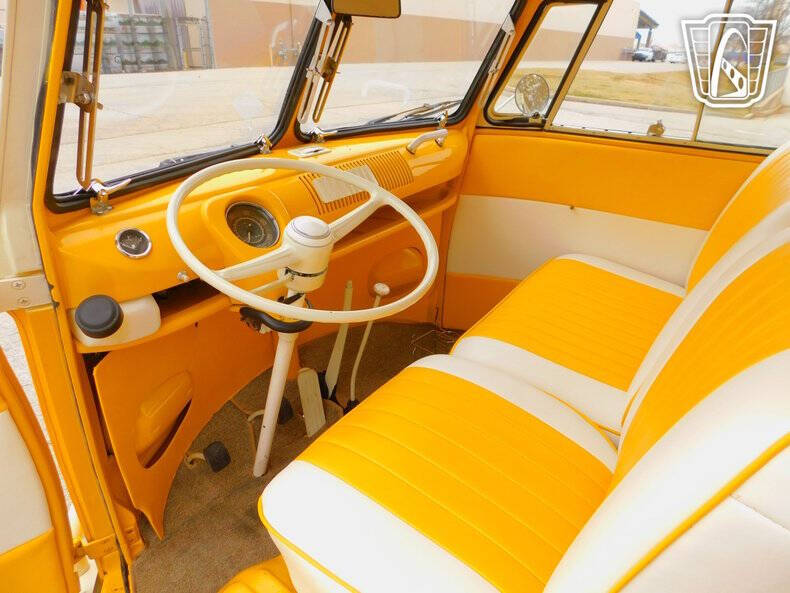 1975 Volkswagen Type 2