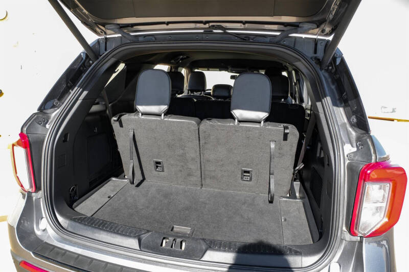 2022 Ford Explorer ST-Line