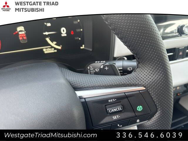 2025 Mitsubishi Outlander SE