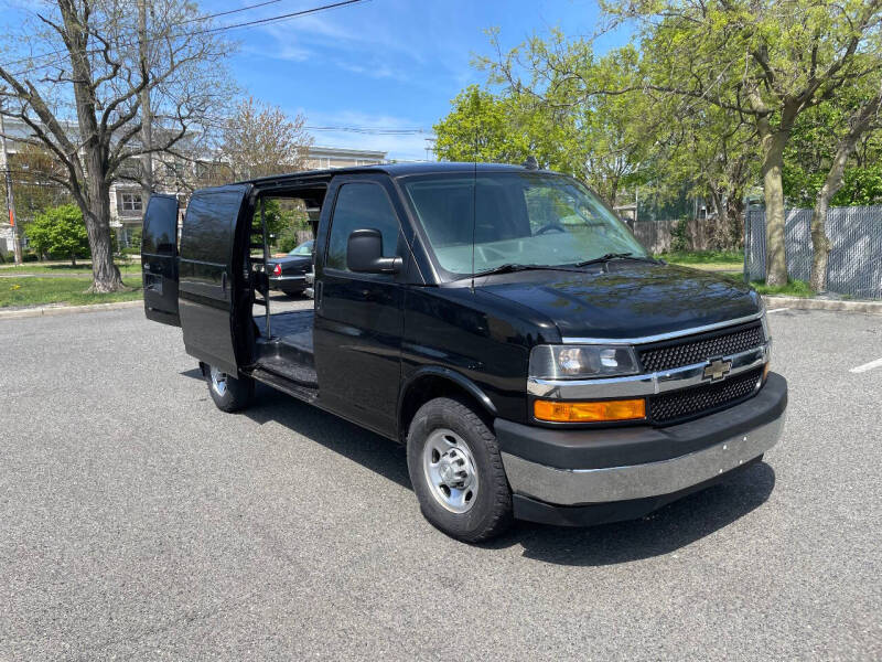 2018 Chevrolet Express 2500