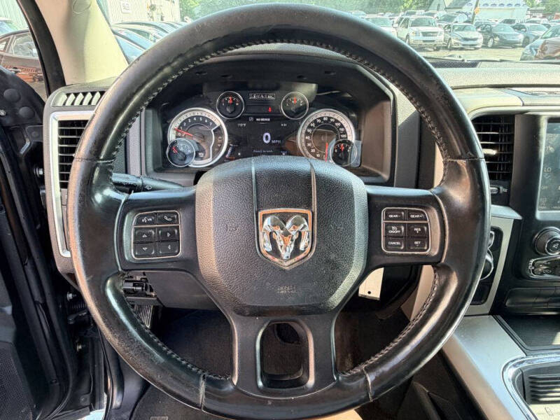 2017 RAM 1500 SLT