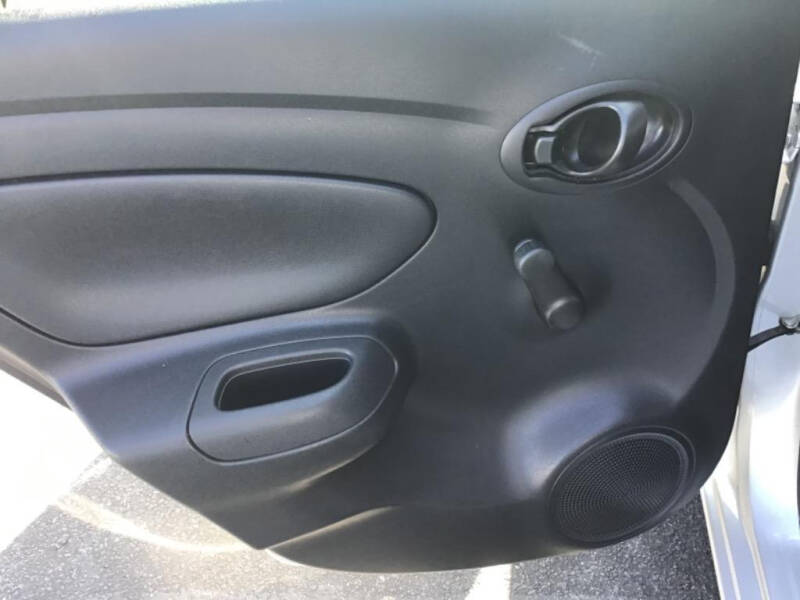 2016 Nissan Versa 1.6 S