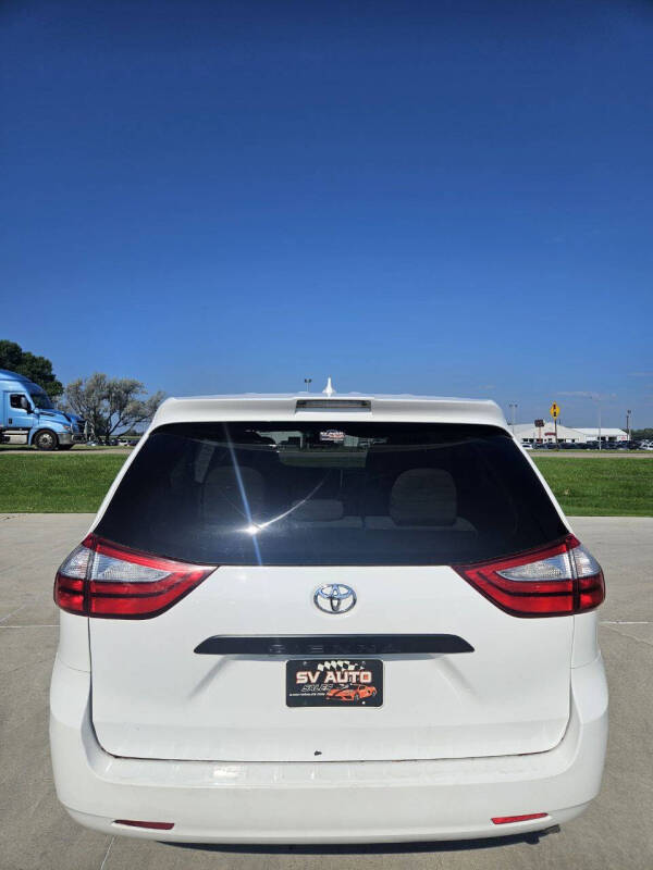 2019 Toyota Sienna L 7-Passenger