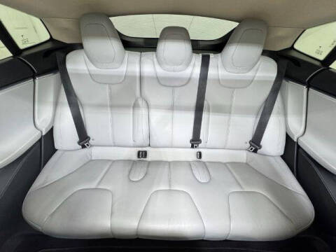 2015 Tesla Model S