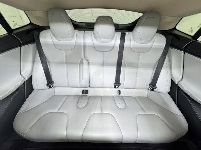 2015 Tesla Model S
