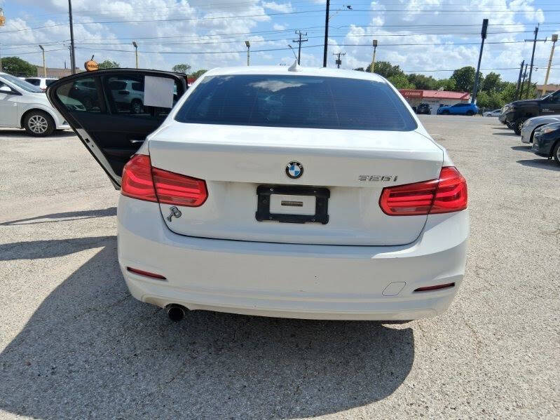 2016 BMW 3 Series 320i