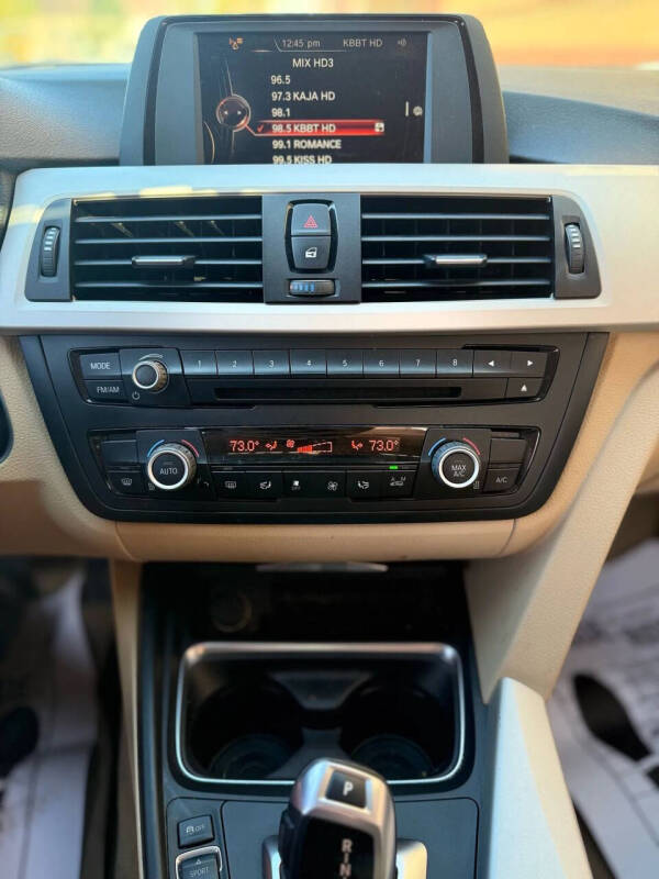 2015 BMW 3 Series 320i