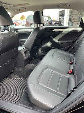 2012 Volkswagen Passat SE PZEV